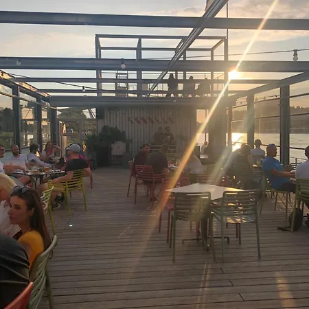 Hotell Sundeck - Party Boat Bratislava