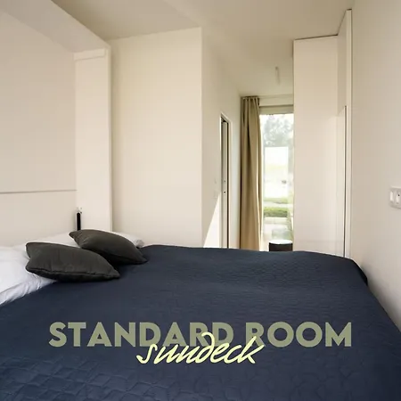 Sundeck - Party Boat 3* Bratislava