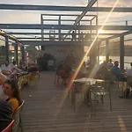 ホテル Sundeck - Party Boat ブラチスラヴァ